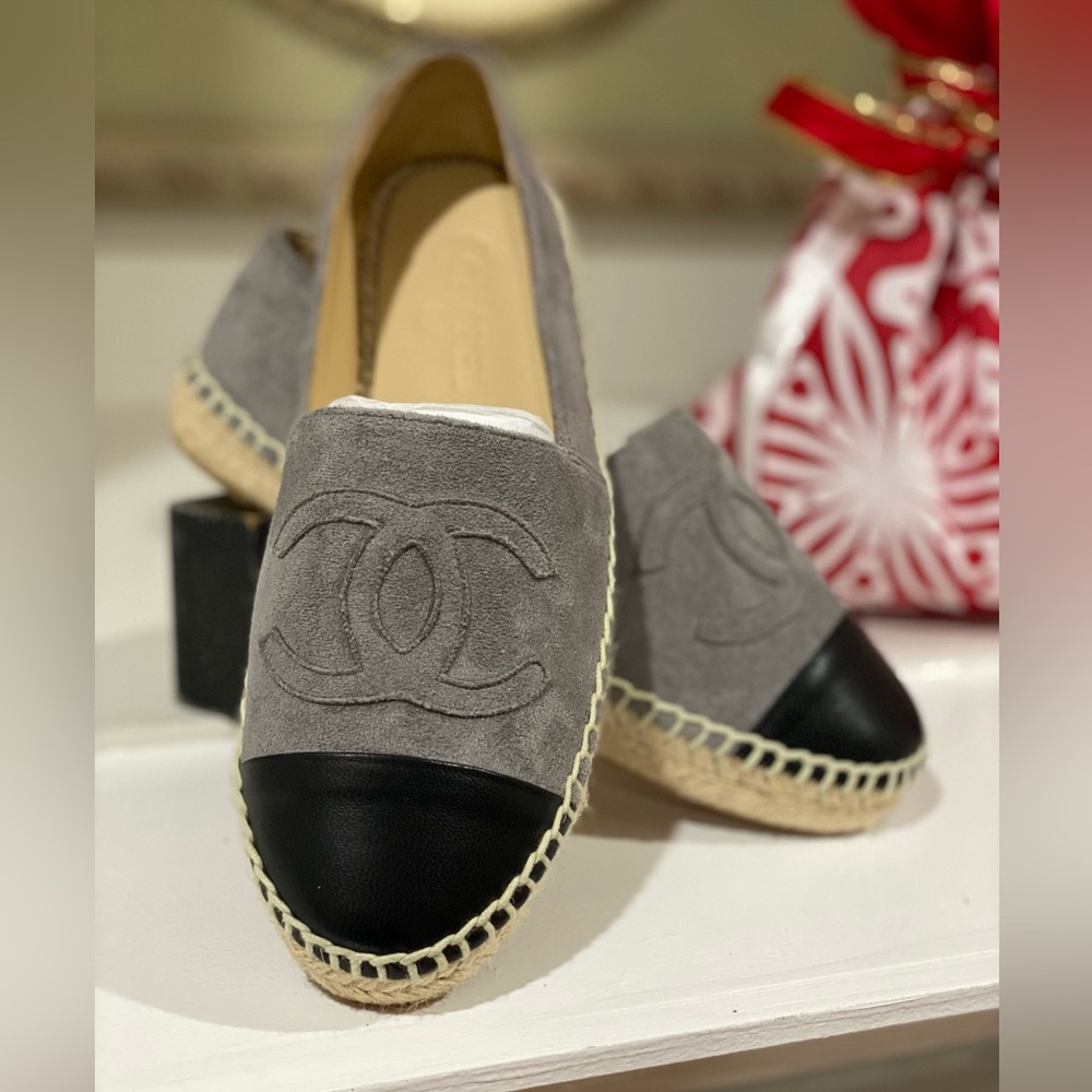 CHANEL
Gray and Black Espadrilles